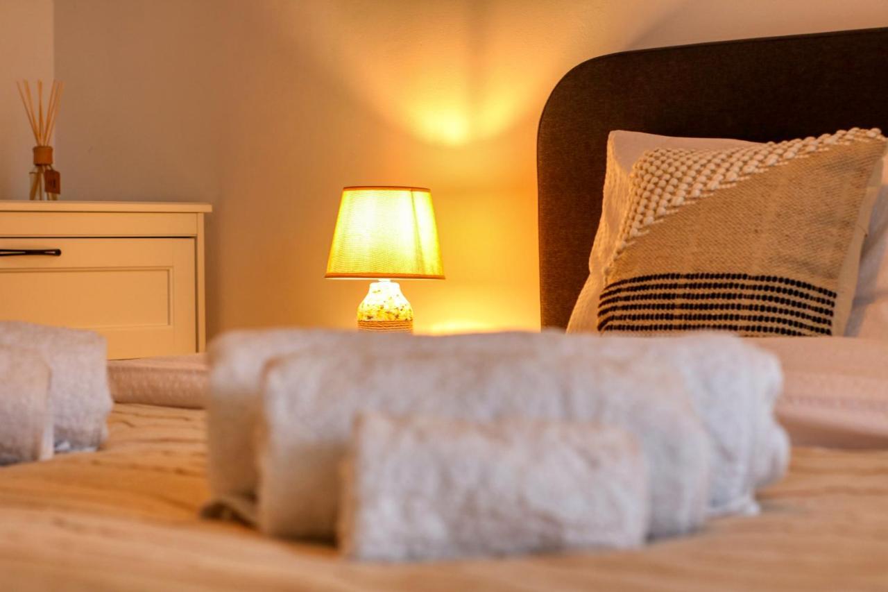Relaxation Station - My Charming, Cosy&Inviting Apt - Smart Thermostat - Private Parking - Ior Park - Long Term Price Cuts Bucarest Esterno foto